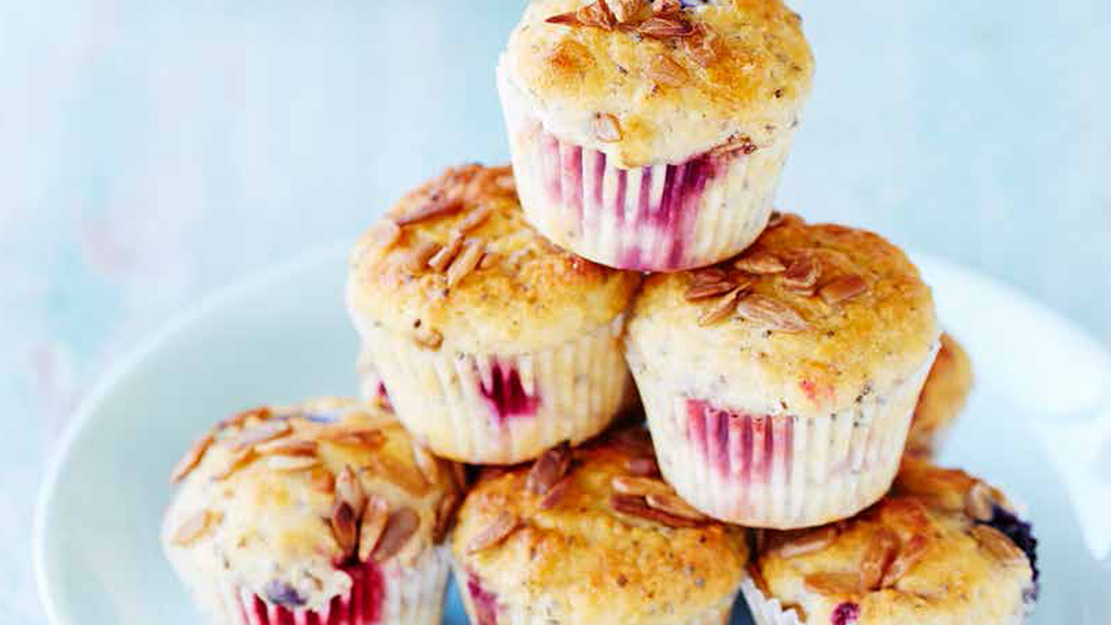 Berry and fig muffins